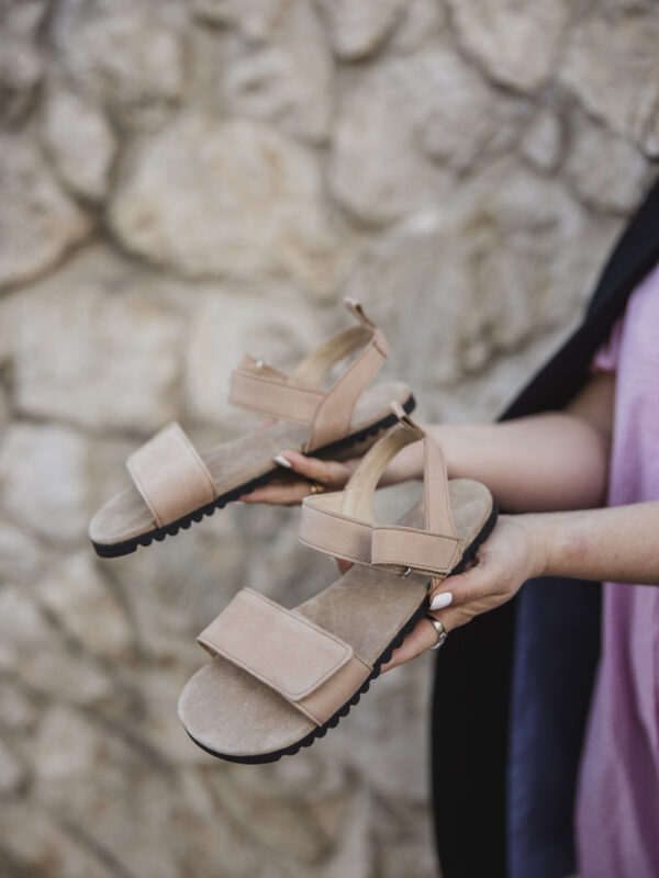 Sandały barefoot damskie Savi – beżowy nubuk | APAVO Barefoot