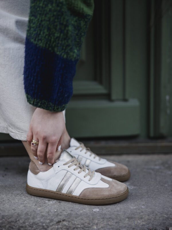 Półbuty barefoot damskie Livia – beżowo białe sneakersy | Apavo Komfort