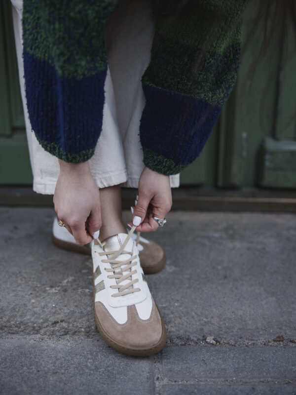 Półbuty barefoot damskie Livia – beżowo białe sneakersy | Apavo Komfort