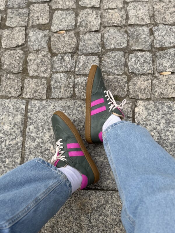 Półbuty barefoot damskie Livia – zielona skóra licowa z różowymi dodatkami | Apavo Komfort